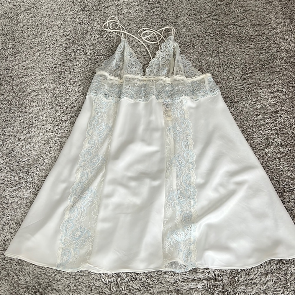 White/Baby blue baby doll In Bloom M